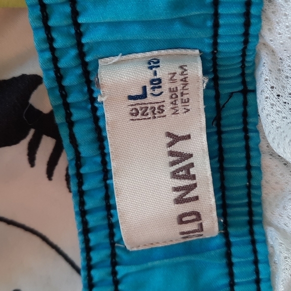 Old Navy large 10 12 shark print swim boardshorts - Picture 5 of 10